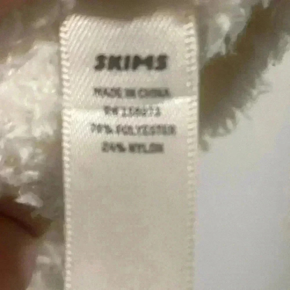 SKIMS Boucle Knit Sweater Tank Size L/XL - Picture 5 of 5